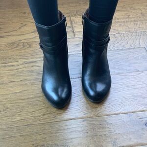 PIKOLINOS Black Leather Ankle Boots